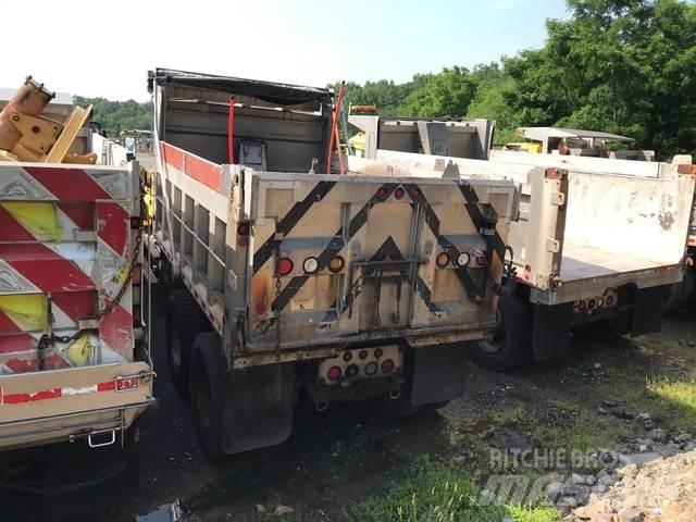 Mack 700 Lumiaurat