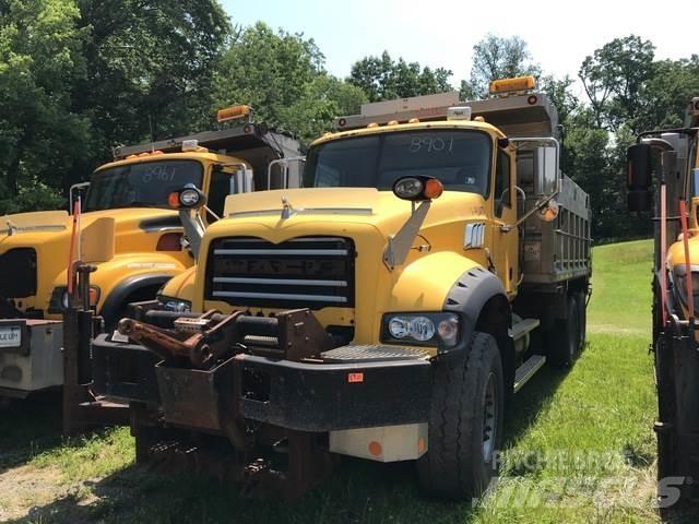 Mack 700 Lumiaurat