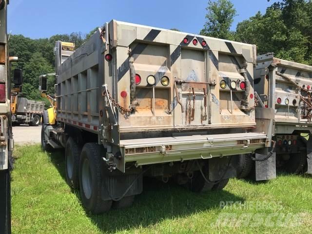 Mack 700 Lumiaurat