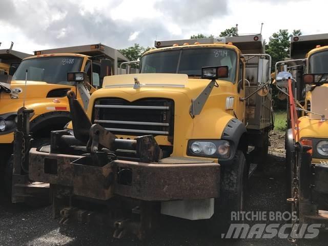 Mack 700 Lumiaurat