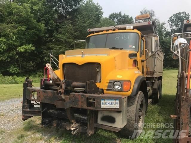 Mack 700 Lumiaurat