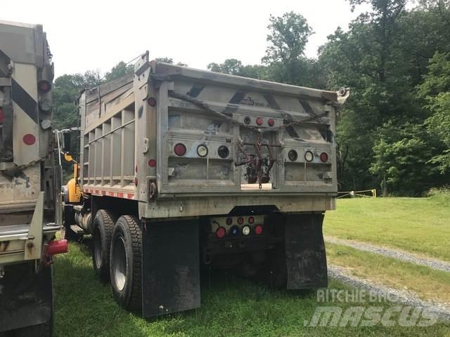 Mack 700 Lumiaurat