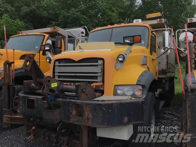 Mack 700 Lumiaurat