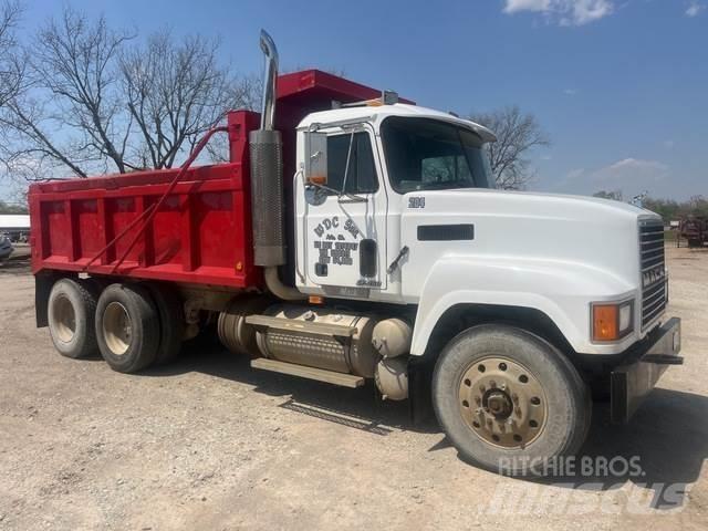 Mack CH613 Sora- ja kippiautot