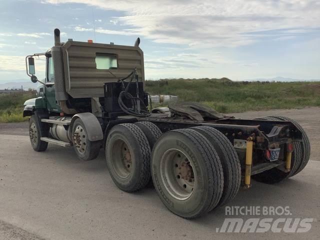 Mack CL733 Vetopöytäautot