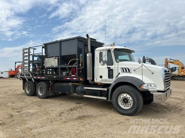 Mack CTR713B Muut koneet