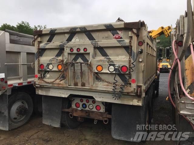 Mack CV700 Lumiaurat