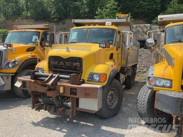 Mack CV700 Lumiaurat
