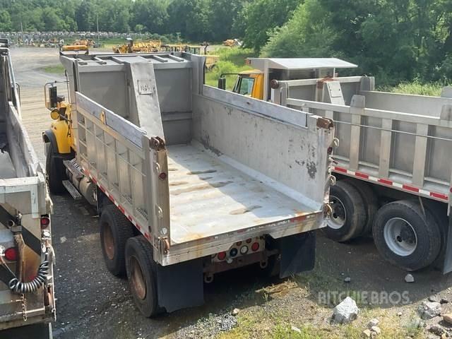 Mack CV700 Lumiaurat