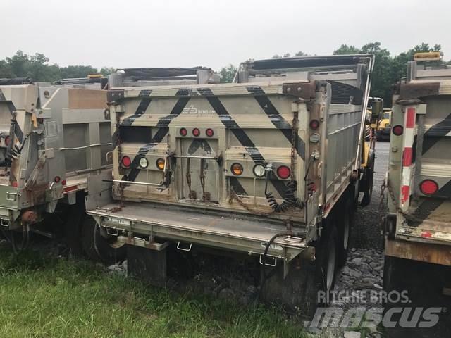 Mack CV700 Lumiaurat