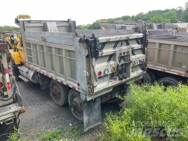 Mack CV700 Lumiaurat