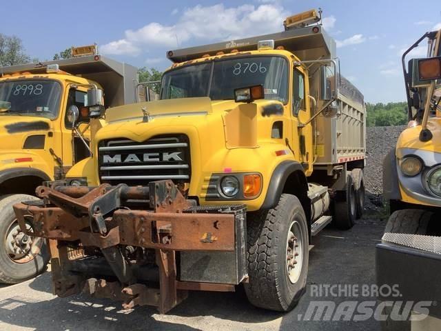 Mack CV700 Lumiaurat