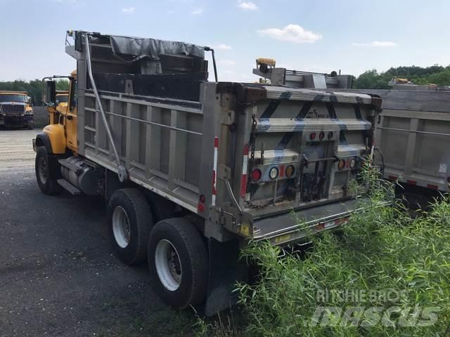 Mack CV700 Lumiaurat