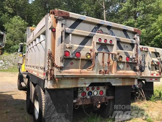 Mack CV700 Lumiaurat