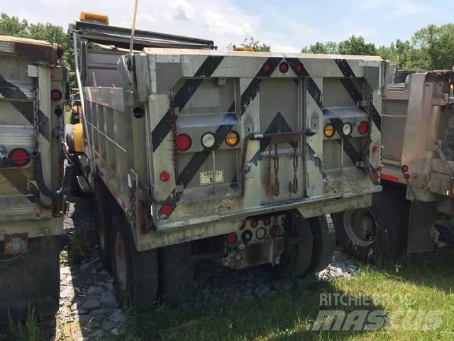 Mack CV700 Lumiaurat