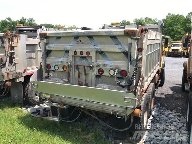Mack CV700 Lumiaurat