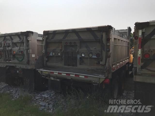Mack CV700 Lumiaurat