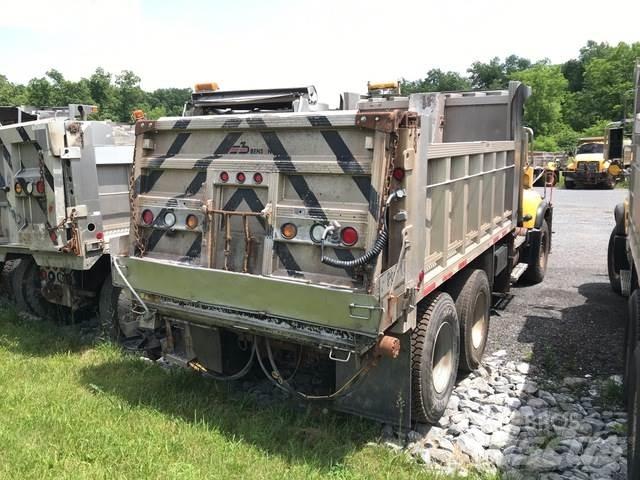 Mack CV700 Lumiaurat
