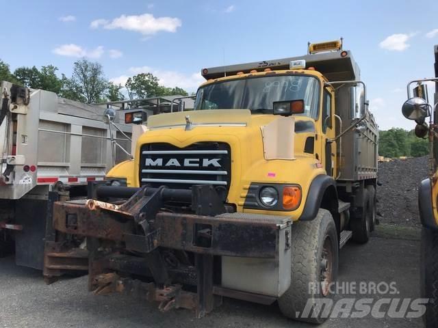 Mack CV700 Lumiaurat