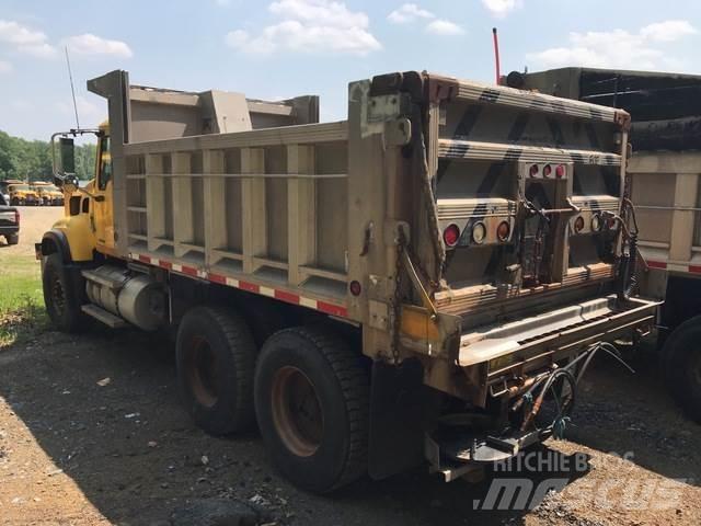 Mack CV700 Lumiaurat