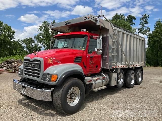 Mack CV713 Sora- ja kippiautot