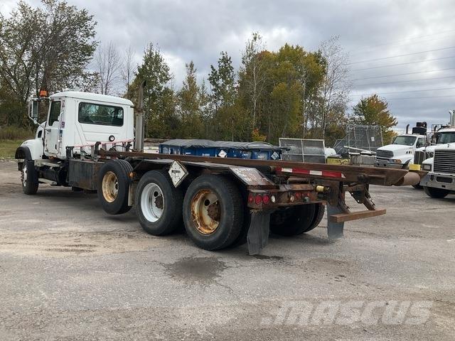 Mack CV713 Nostovarsi-vaihtolavakuorma-autot