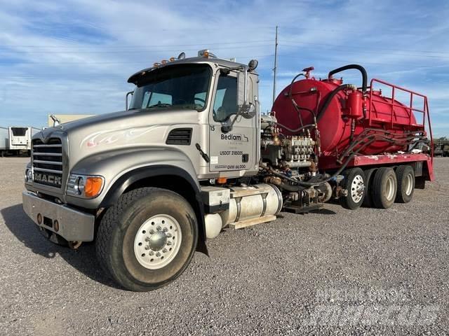 Mack CV713 Muut koneet