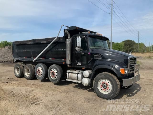 Mack CV713 Sora- ja kippiautot