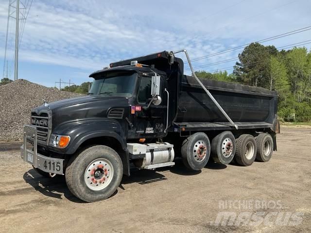 Mack CV713 Sora- ja kippiautot