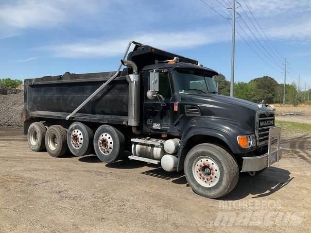 Mack CV713 Sora- ja kippiautot