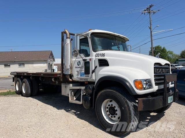 Mack CV713 Lava-kuorma-autot