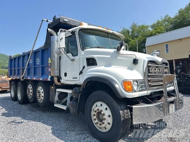 Mack CV713 Sora- ja kippiautot