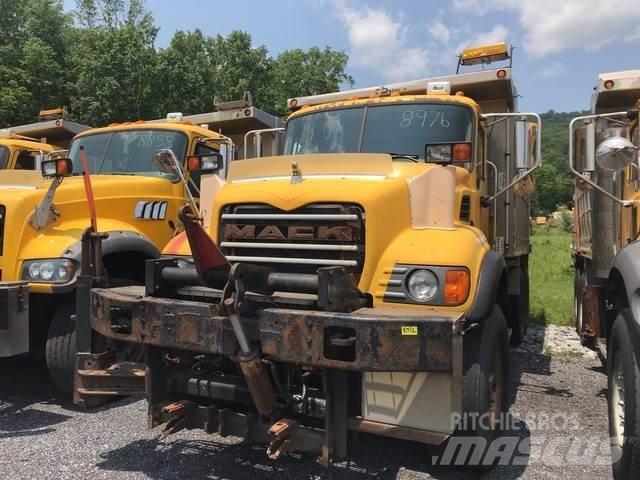 Mack CV713 Lumiaurat