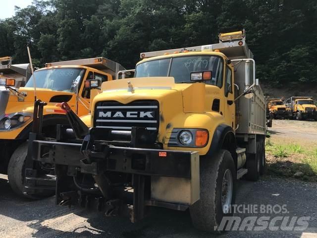 Mack CV713 Lumiaurat