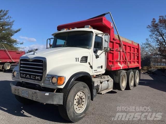 Mack CV713 Sora- ja kippiautot