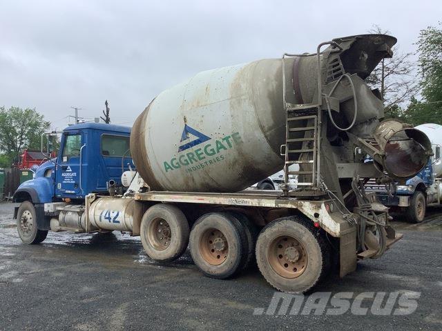 Mack CV713 Muut kuorma-autot
