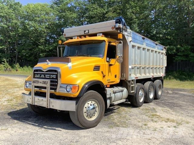Mack CV713 Sora- ja kippiautot