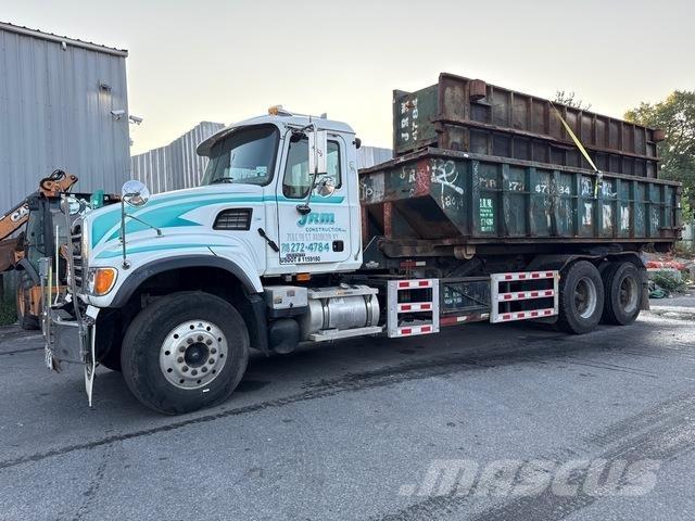 Mack CV713 Nostovarsi-vaihtolavakuorma-autot