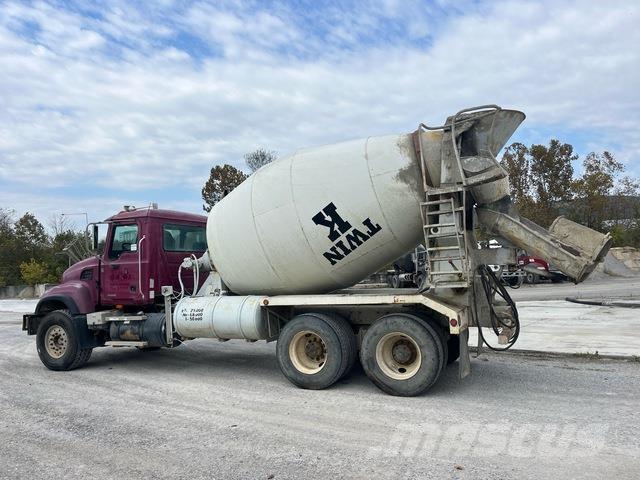 Mack CV713 Muut kuorma-autot