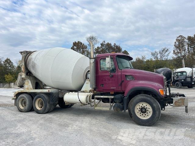 Mack CV713 Muut kuorma-autot