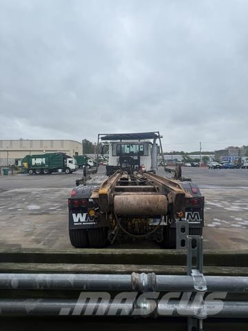 Mack CV713 Nostovarsi-vaihtolavakuorma-autot