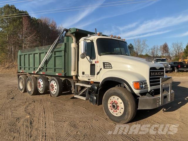 Mack CV713 Sora- ja kippiautot