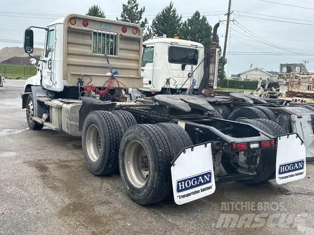 Mack CXU613 Vetopöytäautot