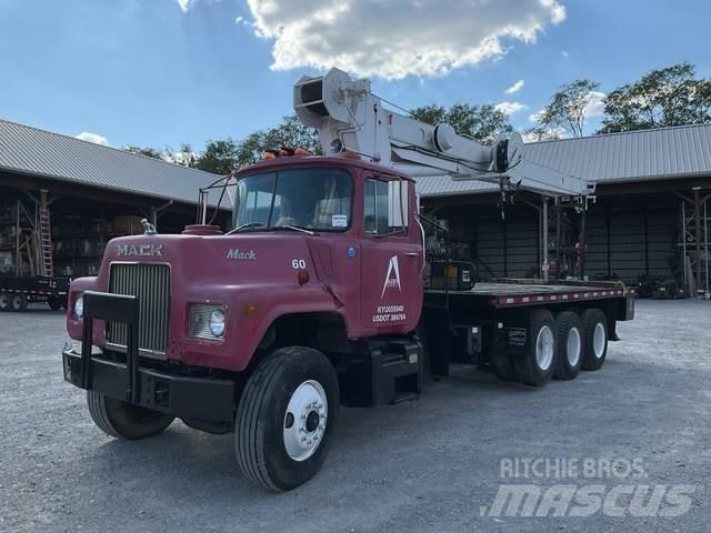 Mack DM686S Muut kuorma-autot