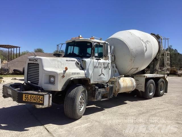 Mack DM690S Muut kuorma-autot