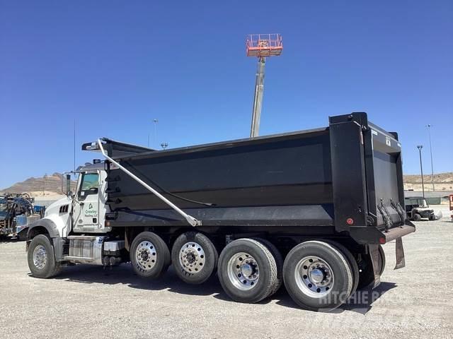 Mack GR104F Sora- ja kippiautot