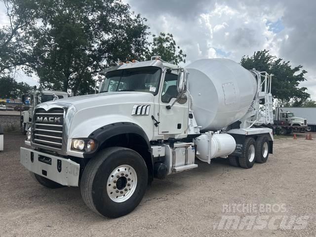 Mack GR64F Muut kuorma-autot