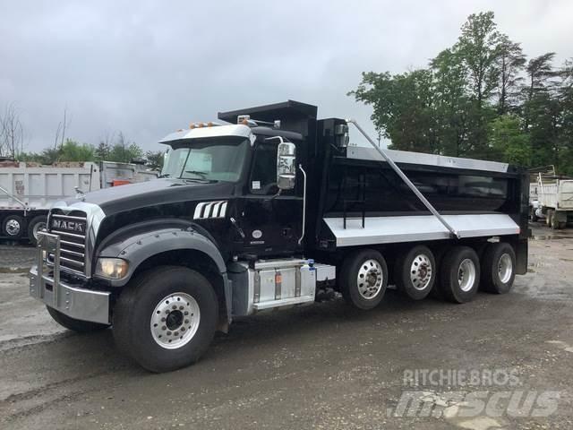 Mack GR64F Sora- ja kippiautot