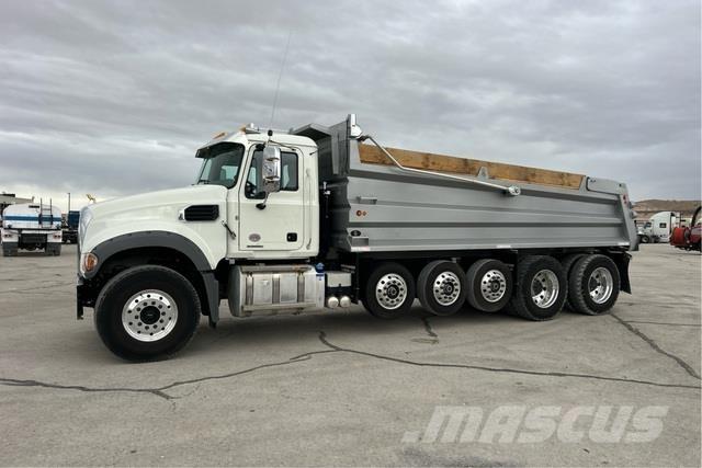 Mack GR64F Sora- ja kippiautot