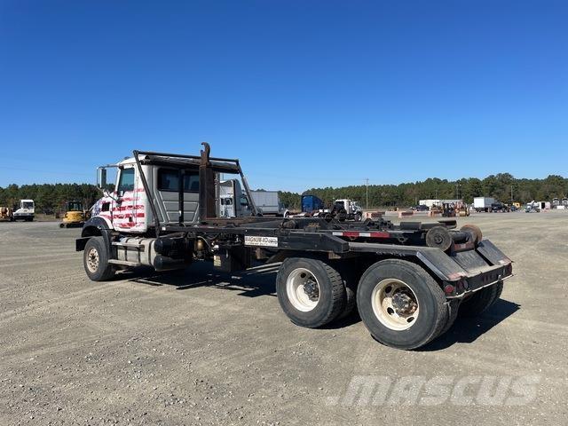 Mack GU533 Koukkulava kuorma-autot